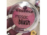 Essence Mosaic Blush, 40 The Berry Connection, 0.15 oz/4.5 g - Image 3