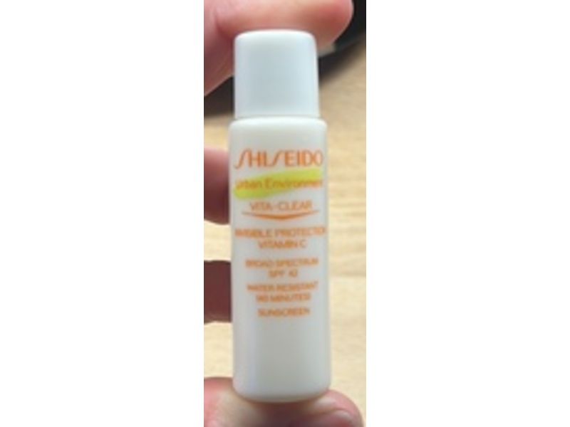 Shiseido Urban Environment Invisible Protection Sunscreen, SPF 42, Broad Spectrum, 0.23 oz/7 mL