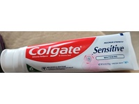 Colgate Maximum Strength Sensitive Whitening Toothpaste, Fresh Mint, 6 oz/170 g, Pack Of 3 - Image 3