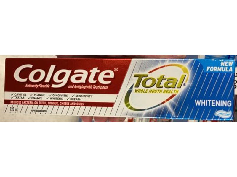 Colgate Total Anticavity Fluoride & Antigingivitis Toothpaste, Whitening, 120 mL