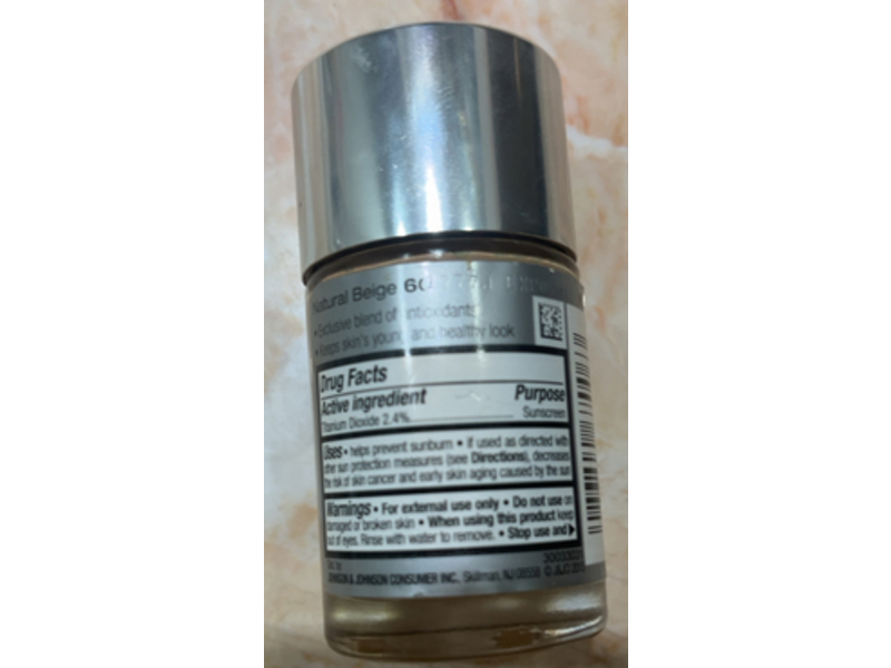 Neutrogena Healthy Skin Liquid Makeup Sunscreen, Natural Beige, 1 fl oz/30 mL