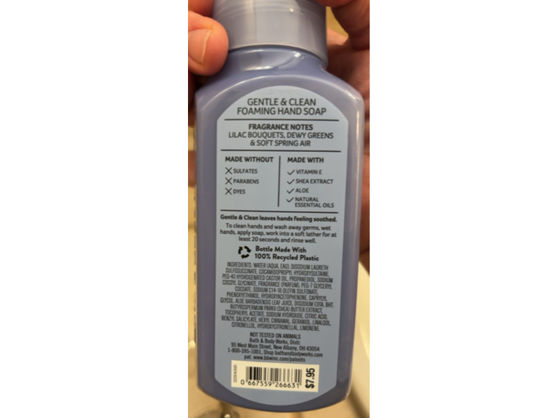 Bath & Body Works Gentle & Clean Foaming Hand Soap, Fresh Cut Lilacs, 8.75 fl oz/259 mL