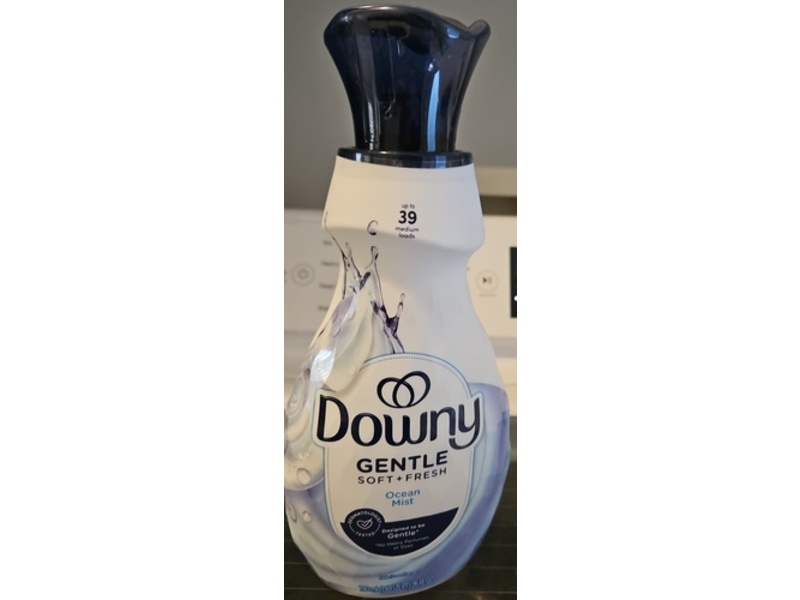 Downy Gentle Soft + Fresh Fabric Softener, Ocean Mist, 39 Loads, 26 fl oz/780 mL