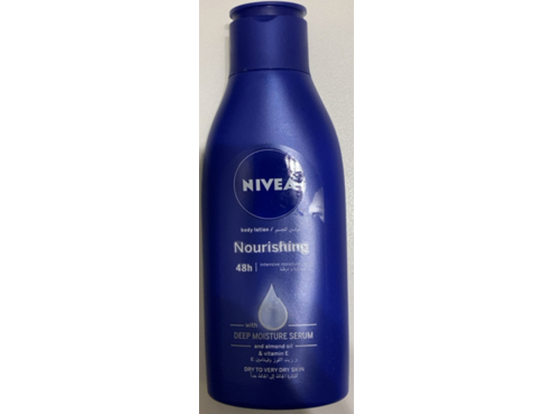 Nivea Nourishing Body Lotion, Almond Oil, 125 mL