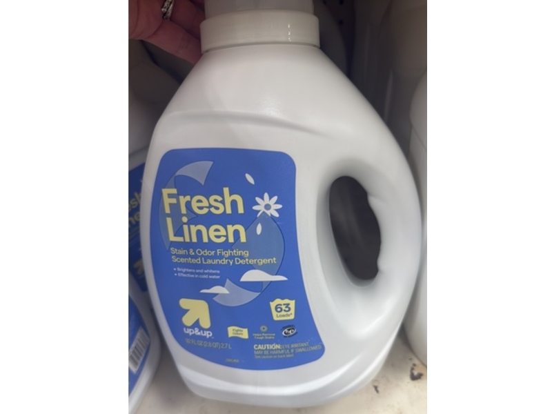 Up & UP Stain & Odor Fighting Scented Laundry Detergent, Fresh Linen, 63 Loads, 92 fl oz/2.7 mL