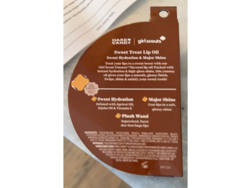 Hard Candy Girl Scouts S'mores Sweet Treat Lip Oil, Sweet Hydration & Major Shine, Vitamin E & Jojoba Oil, 0.17 fl oz/5 mL