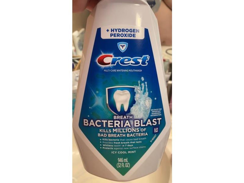 Crest Breath Bacteria Blast Mouthwash, + Hydrogen Peroxide, Icy Cool Mint, 32 fl oz/946 mL