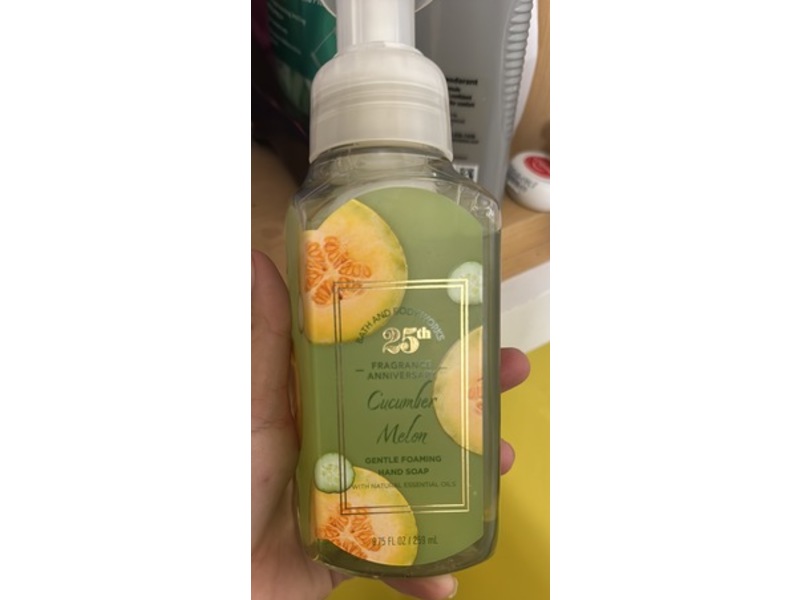 Bath And Bodyworks Gentle Foaming Hand Soap, Cucumber Melon, 8.75 fl oz/259 mL