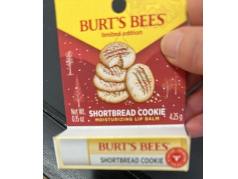 Burt's Bees Moisturizing Lip Balm, Shortbread Cookie, 0.15 oz/4.25 g