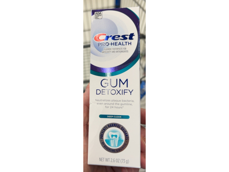 Crest Pro-Health Gum Detoxify Toothpaste, Deep Clean, 2.6 oz/73 g