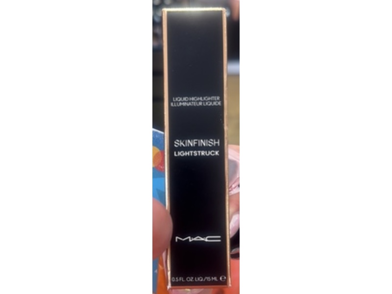 MAC Skinfinish Lightstruck Liquid Highlighter, Lightscapade, 0.5 fl oz/15 mL