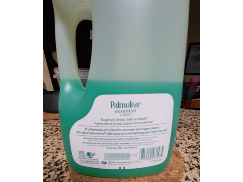 Palmolive Essential Clean Dishwashing Liquid Dish Soap, Original, 90 fl oz