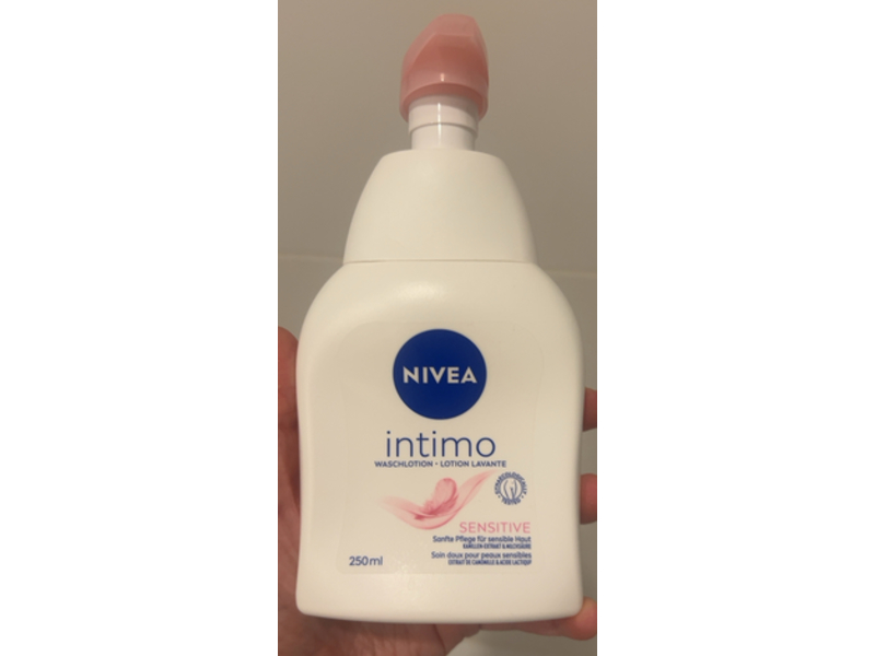 Nivea Intimo Sensitive Intimate Wash Lotion, 8.3 fl oz/250 mL