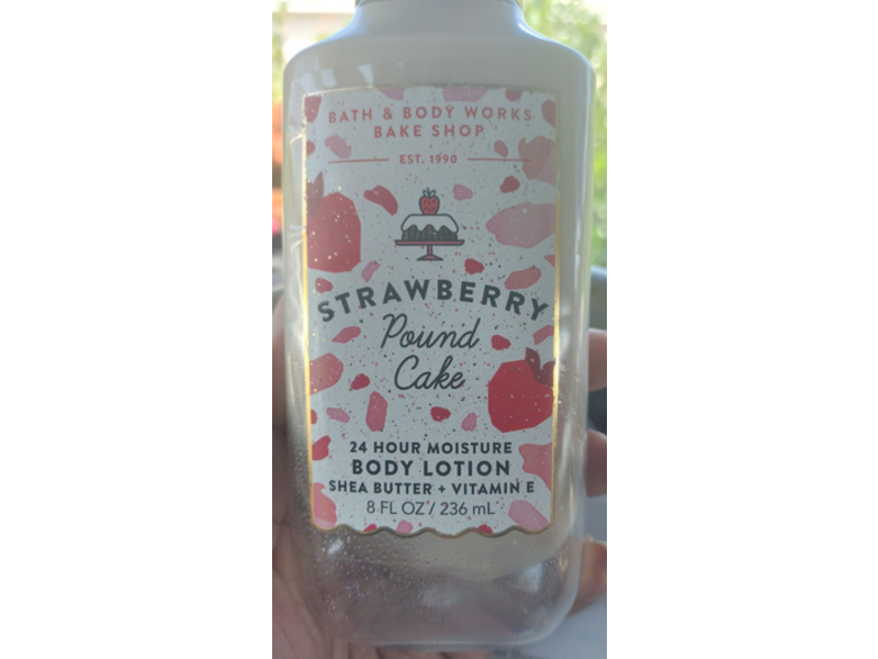 Bath & Body Works 24 Hour Moisture Body Lotion, Strawberry Pound Cake, 8 fl oz/236 mL