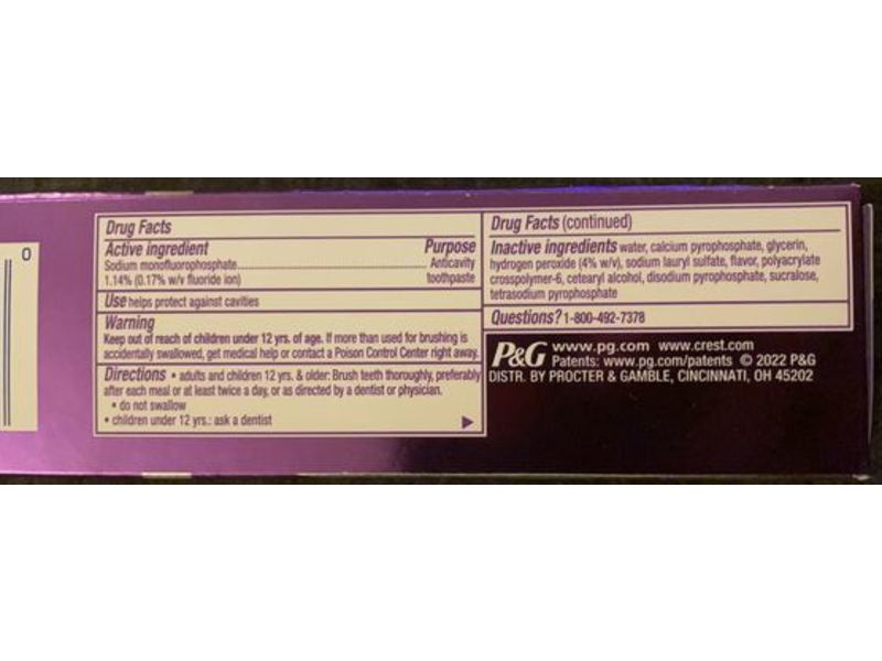 Crest 3D White Fluoride Anticavity Toothpaste, Professional, Ultra White, 3.1 oz/85 g