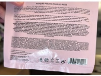 Nails Inc Hollywood Heels Peeling Foot Sheet Masks, Kiwi Fruit, Honeysuckle & AHA, 1.35 fl oz/40 mL - thumbnail 2