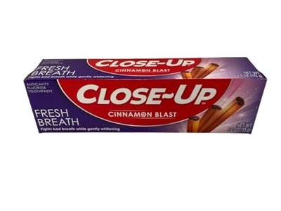 Close-Up Fluoride Fresh Breath Toothpaste, Cinnamon Blast, 4 oz/113 g, Pack Of 4