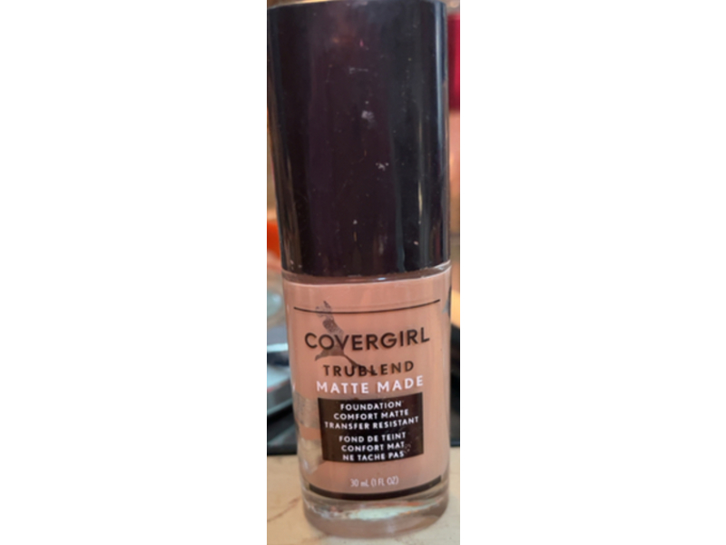 CoverGirl TruBlend Matte Made Foundation, L40 Classic Ivory, 1 fl oz/30 mL