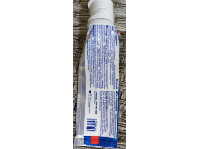 Colgate Total Whole Mouth Health Toothpaste, Whitening, 4.8 oz/136 g
