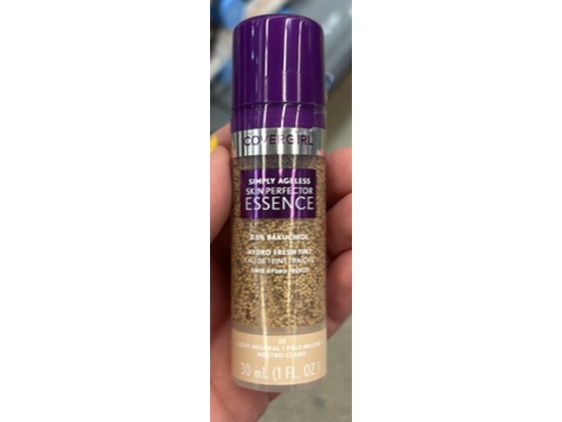 Covergirl Simply Ageless Skin Perfector Essence, 25 Light-Neutral, 1 fl oz/30 mL