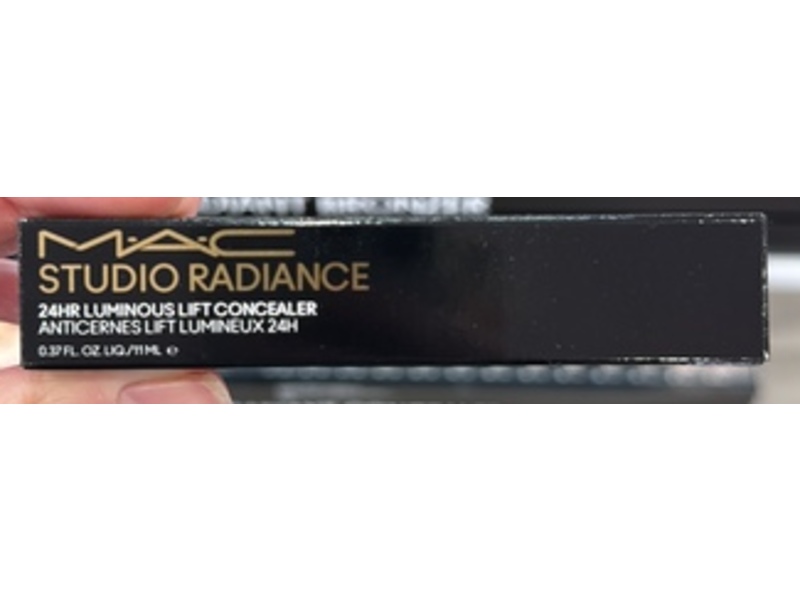 M.A.C Studio Radiance 24Hr Luminous Lift Concealer, NW13, 0.37 fl oz/11 mL