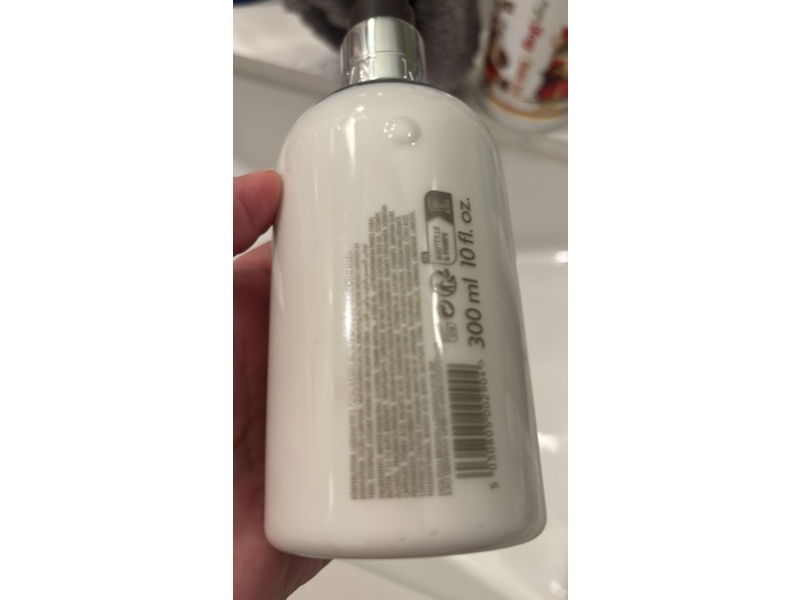 Molton Brown Landon Delicious Rhubarb & Rose Body Lotion, 10 fl oz/300 mL