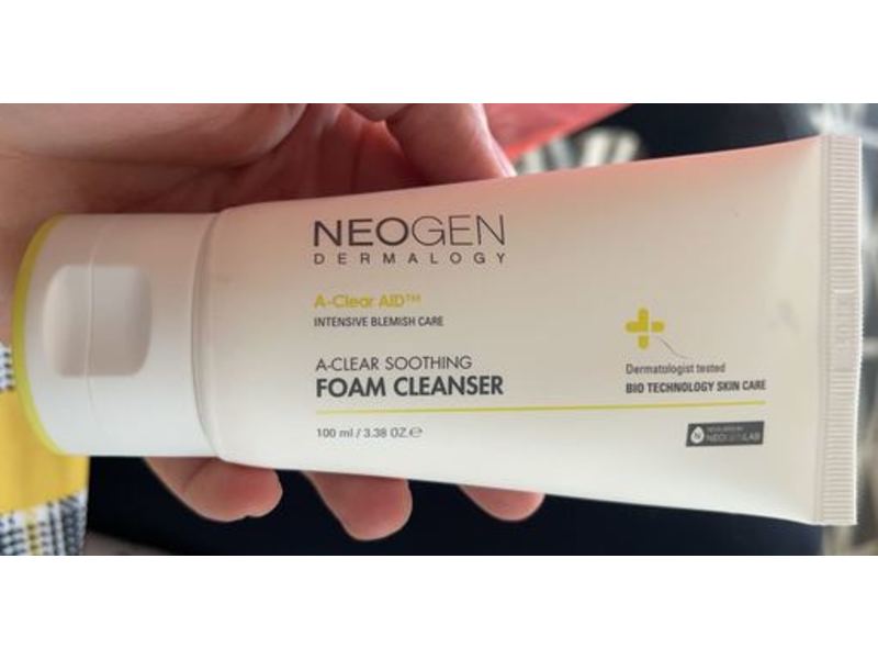 Neogen Dermalogy A-Clear Soothing Foam Cleanser, 3.38 oz/100 mL