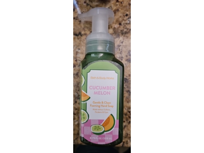 Bath & Body Works Gentle Foaming Hand Soap, Cucumber Melon, 8.75 fl oz/ 259 mL
