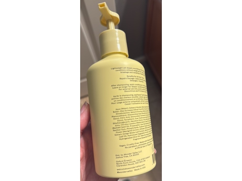 Wonder Valley Conditioner, Sandalwood Yuzu, 10.1 fl oz/300 mL