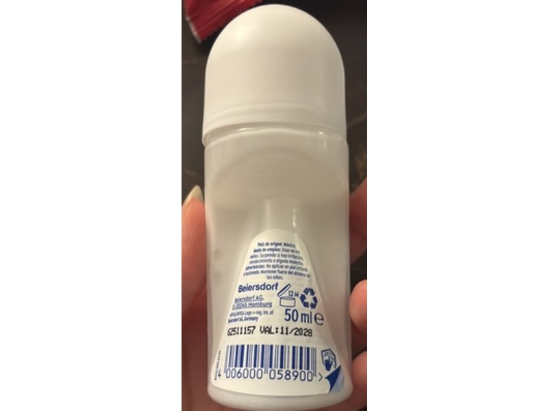 Nivea Tono Natural Classic Touch Antiperspirant Roll-On, Avocado Oil & Vitamin C, 1.69 oz/50 mL