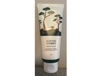 Round Lab Pine Calming Cica Cleanser, 5.07 fl oz/150 mL - thumbnail 2