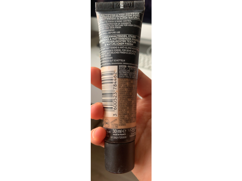 L'Oreal Paris Mattifying Longwear Foundation, 290 Golden Amber, 30 mL