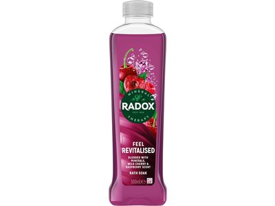 Radox Feel Revitalised Bath Soak, Wild Cherry & Raspberry Scent, 500 mL