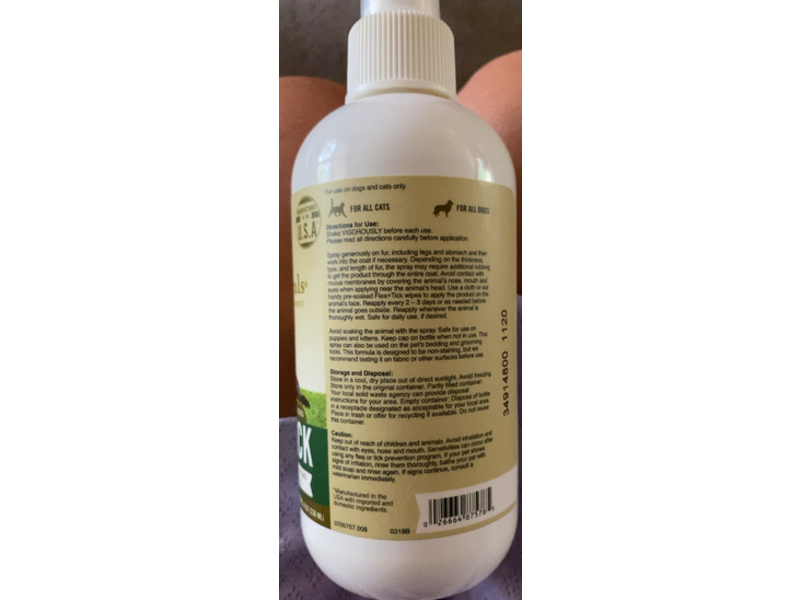 Pet Naturals Flea + Tick Spray, 8 oz/236 mL