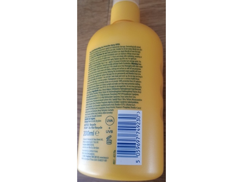 Tesco Soleil Moisturising Sun Protection Spray, SPF 50, 200 mL.
