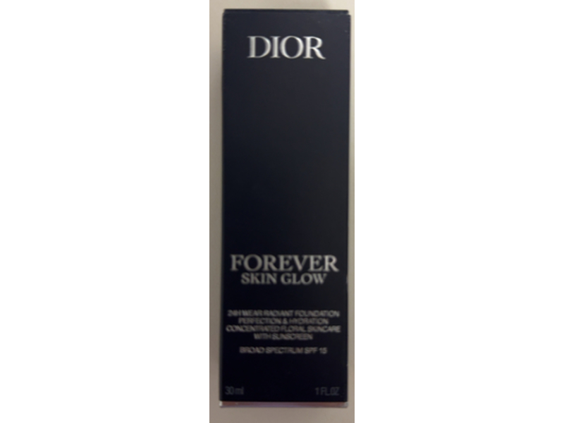 Dior Forever Skin Glow Radiant Foundation, SPF 15, 3.5 Neutral, 1 fl oz/30 mL