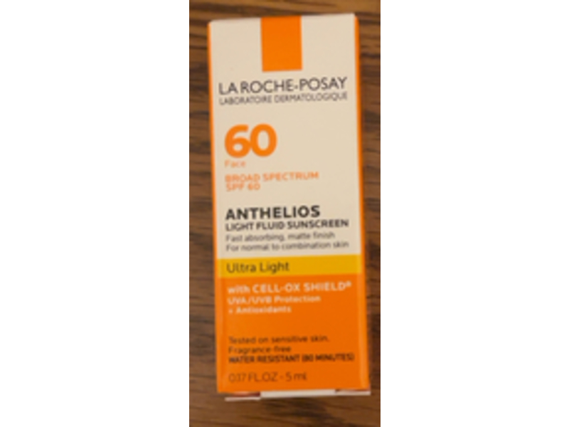 La Roche-Posay Face Ultra Light Fluid Sunscreen, SPF 60, 0.17 fl oz/5 mL