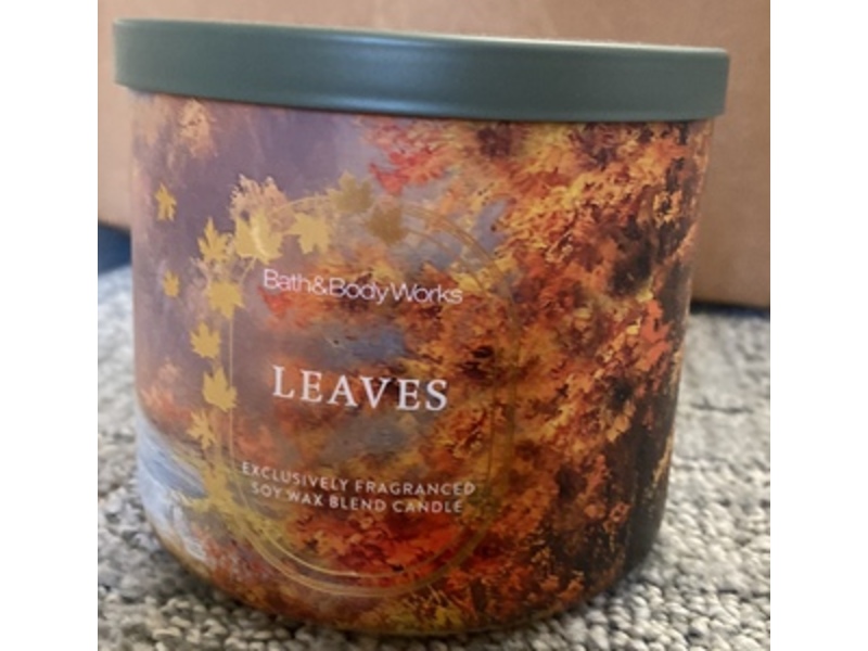 Bath & Body Works Soy Wax Blend Candle, Leaves, 14.5 oz/411 g