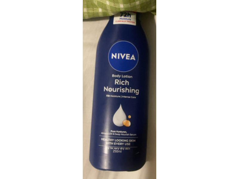 Nivea Rich Nourishing Body Lotion, 250 mL