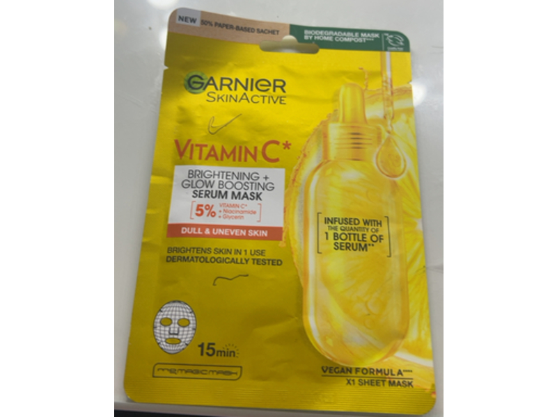 Garnier Skin Active Brightening + Glow Boosting Serum face Mask, Vitamin C, 28 g