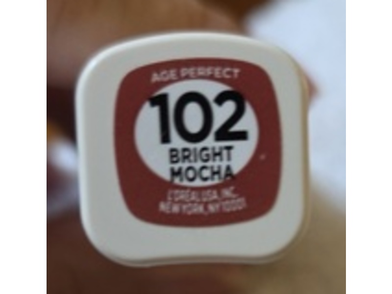L’Oréal Paris Age Perfect Luminous Hydrating Lipstick + Nourishing Serum, 102 Bright Mocha, 0.13 oz