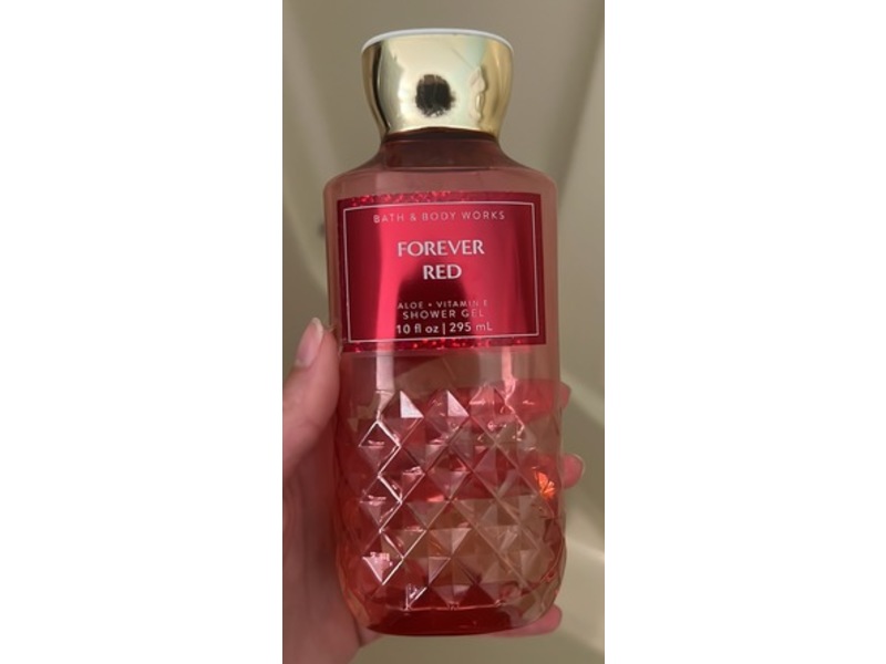 Bath & Body Works Shower Gel, Forever Red, Aloe + Vitamin E, 10 fl oz/295 mL