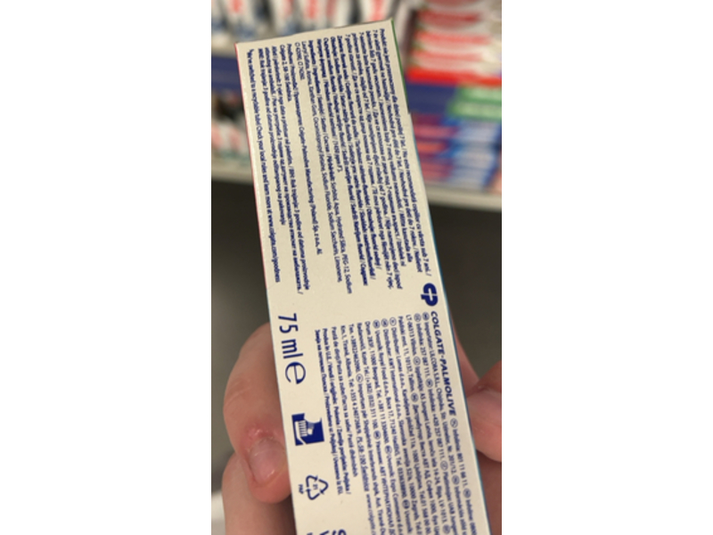 Colgate Maxclean Mineral Scrub Tooth Paste, 75 mL