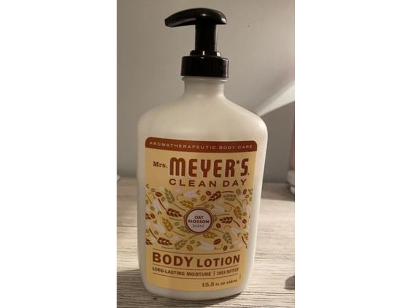 Mrs. Meyer's Clean Day Body Lotion, Oat Blossom, 15.5 fl oz/458 mL