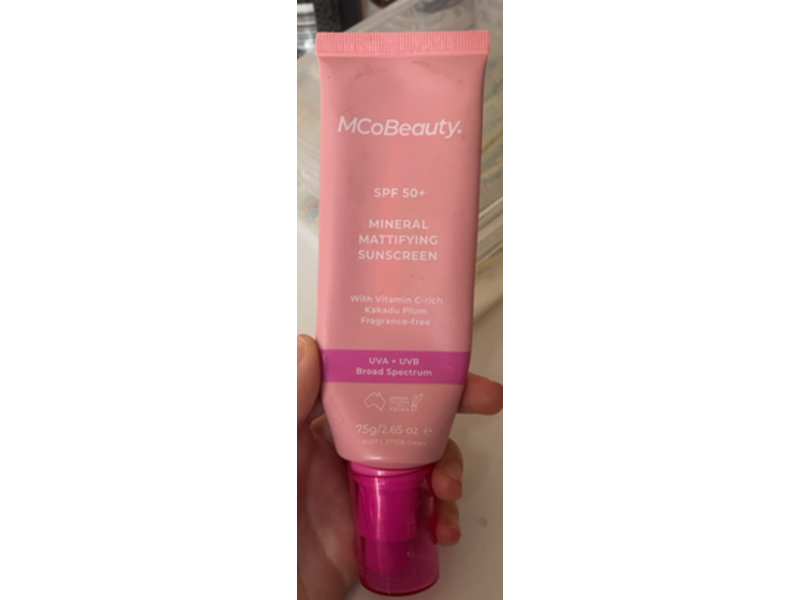 Mco Beauty Mineral Mattifying Sunscreen, SPF 50 +,Vitamin C Rich Kakadu Plum, 2.65 oz/75 g