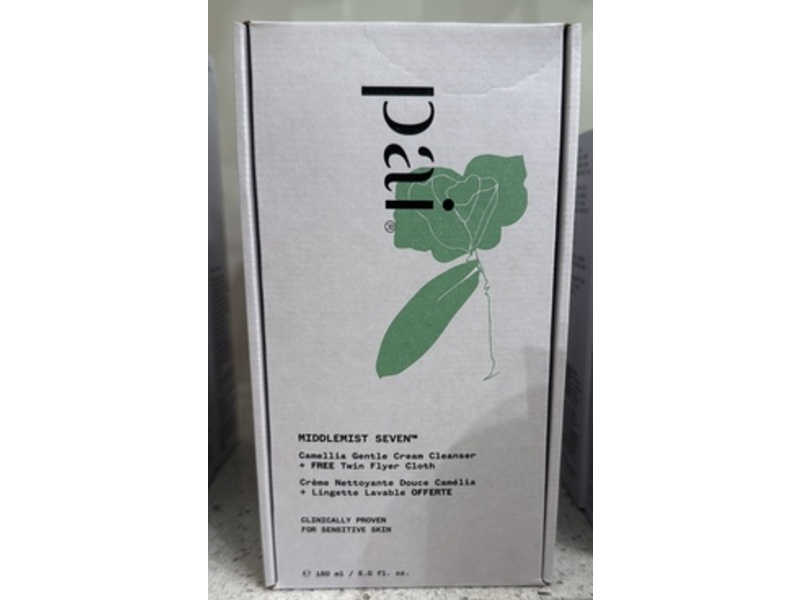 Pai Skincare Middlemist Seven Gentle Cream Cleanser + Free Twin Flyer Cloth, Camellia, 5 fl oz/150 mL