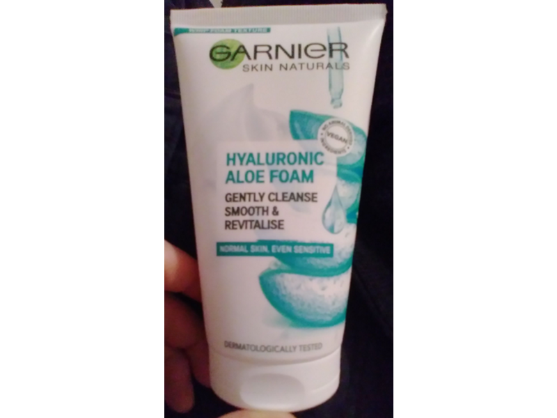 Garnier Aloe Foam Gently Cleanses, Smooth & Revitalise, 150 mL