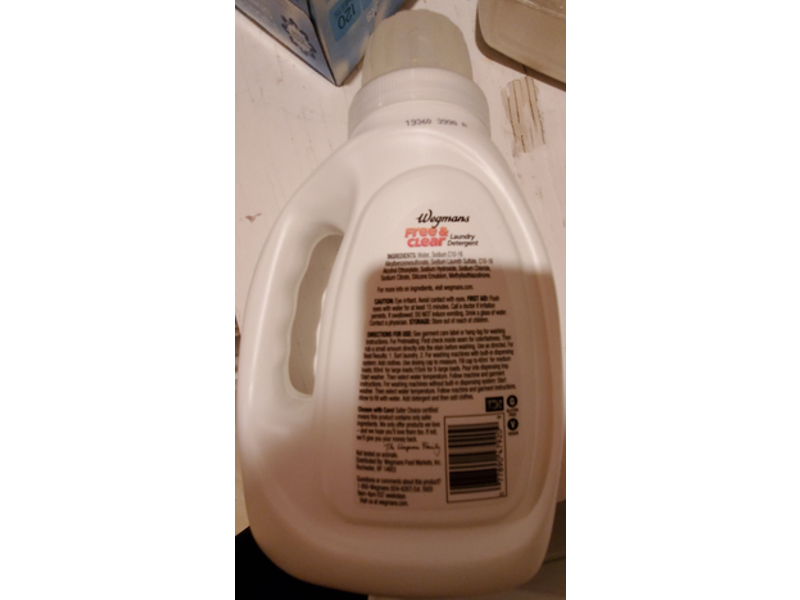 Wegmans Laundry Detergent, Free & Clear, 33 Loads, 50 fl oz/1.47 L