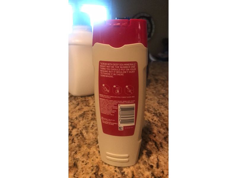 Old Spice Deep Scrub Body Wash With Deep Sea Minerals, 16 fl oz/473 mL