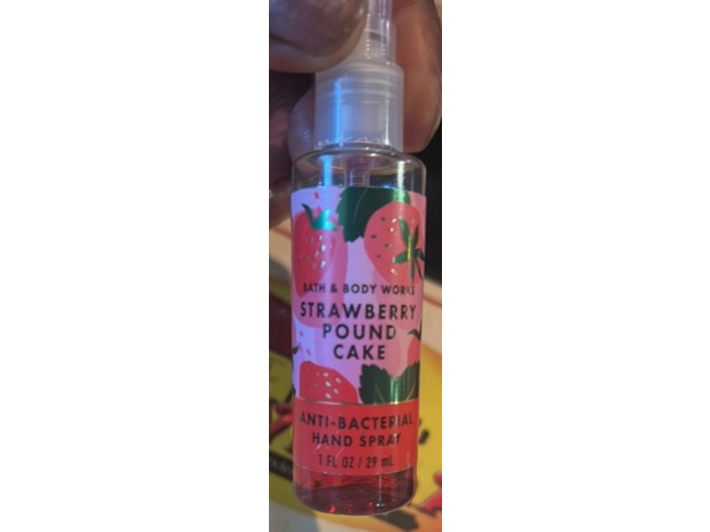 Bath & Body Works Anti-Bacterial Hand Spray, Strawberry Pound Cake, 1 fl oz/29 mL